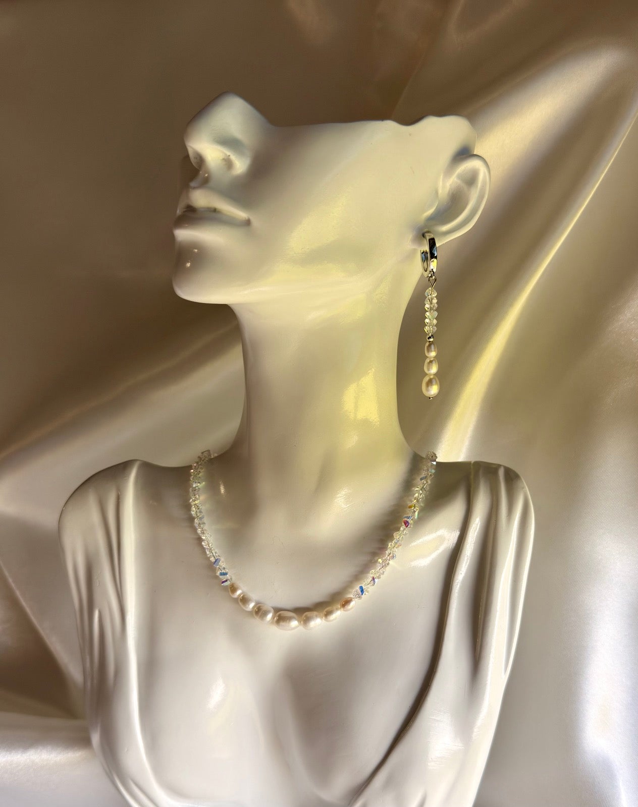 Aurora Dew - Freshwater Pearl & Crystal Set