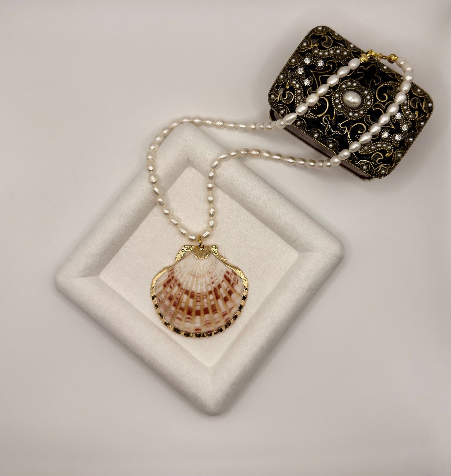 Golden Coast Pearl Shell Necklace