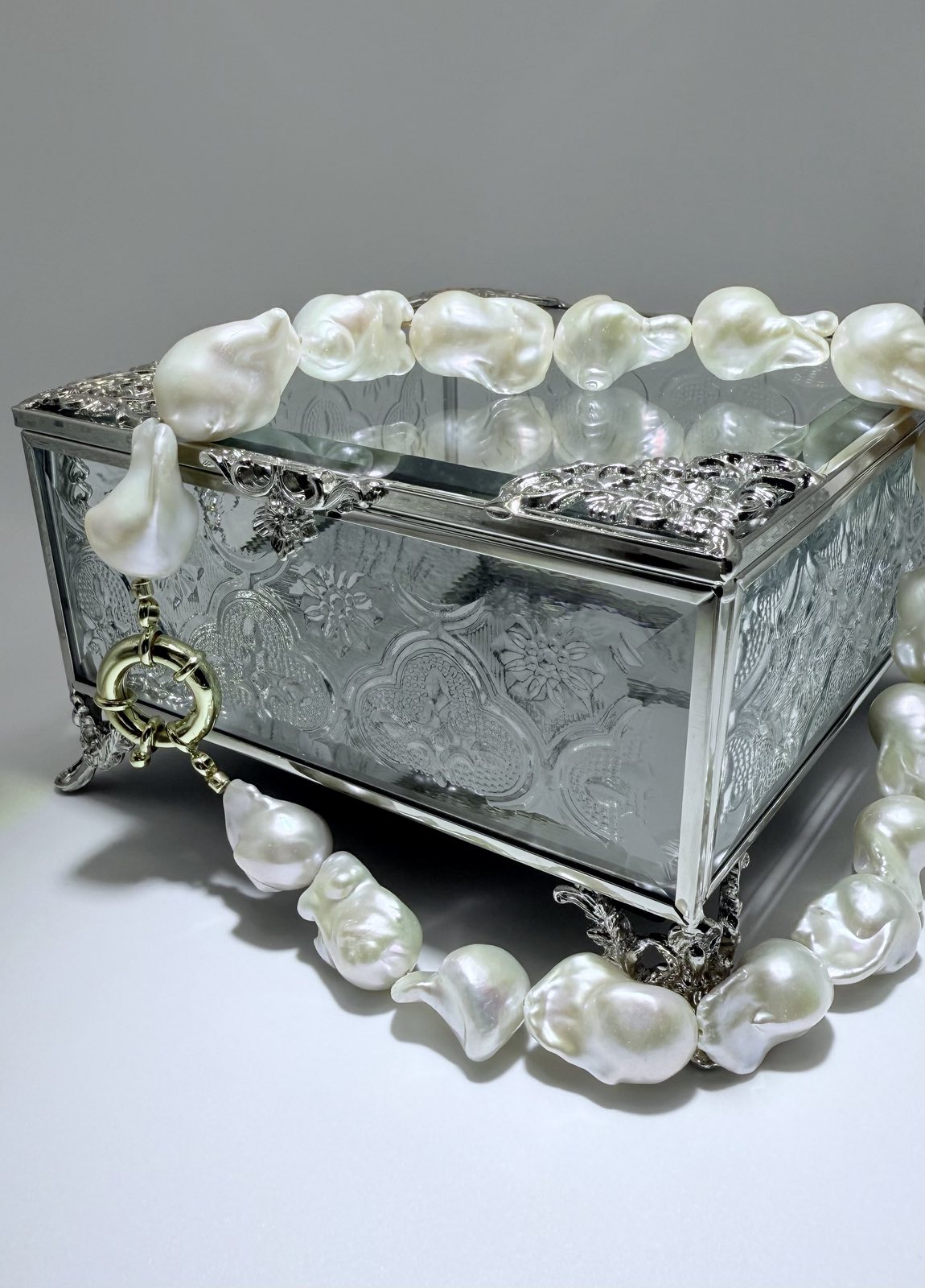 Baroque Drama Pearl Necklace