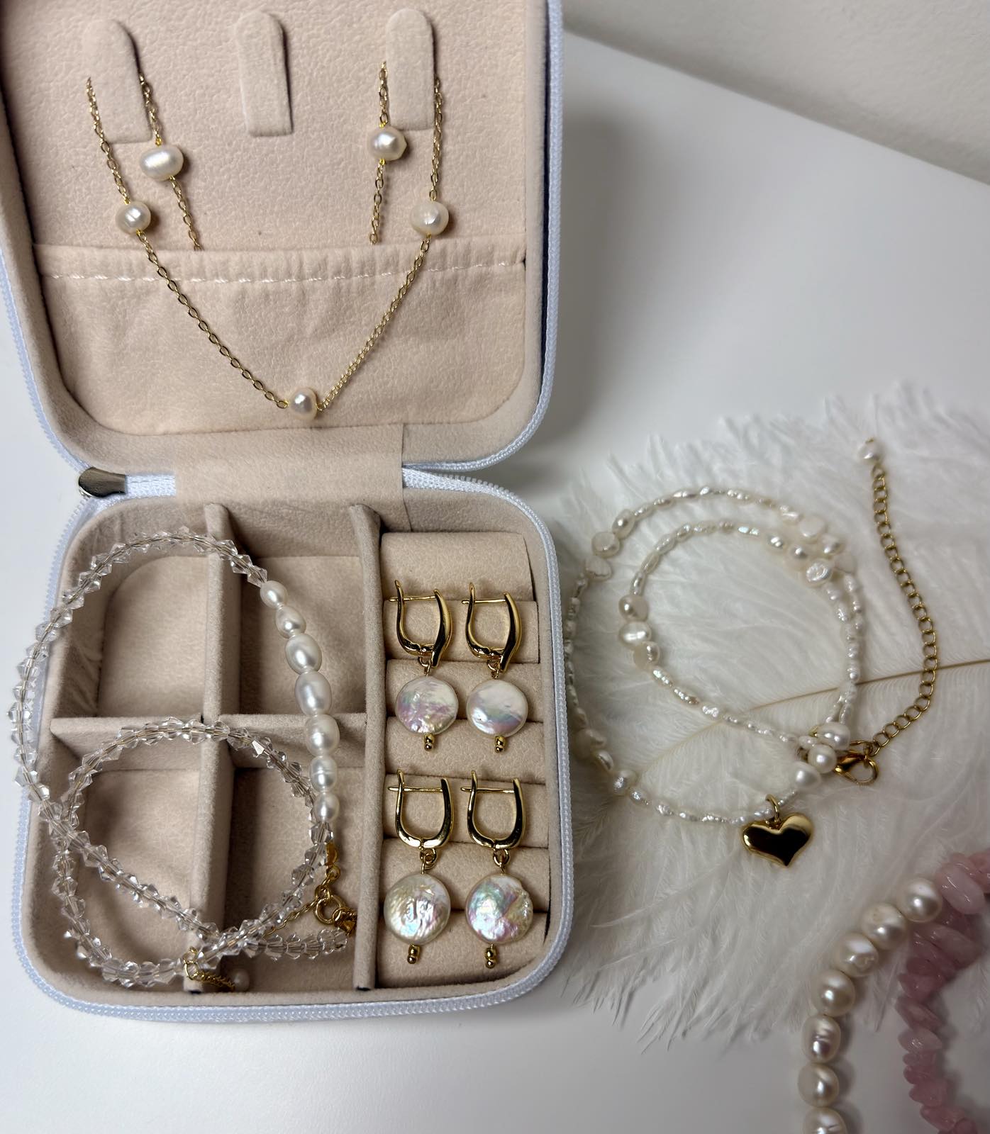 Sweetheart Glow Necklace