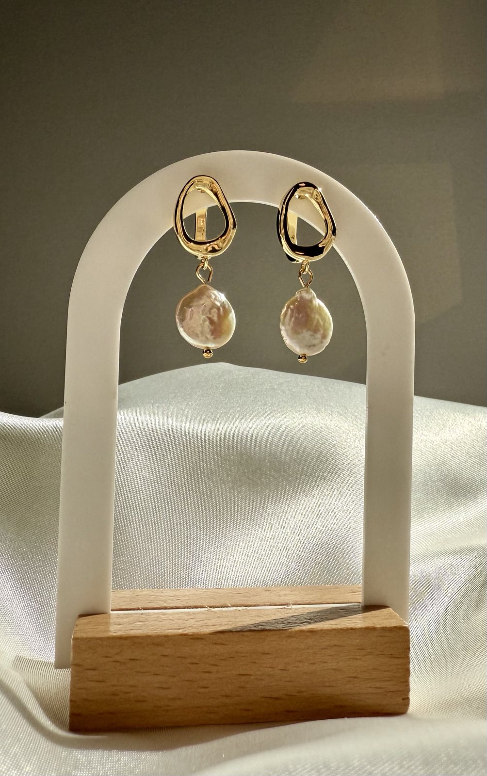 Golden Ripple Pearl Drops