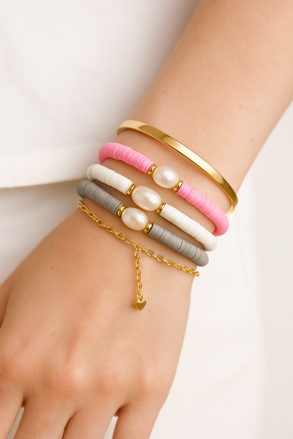 Golden Pearl Glimmer Bracelet
