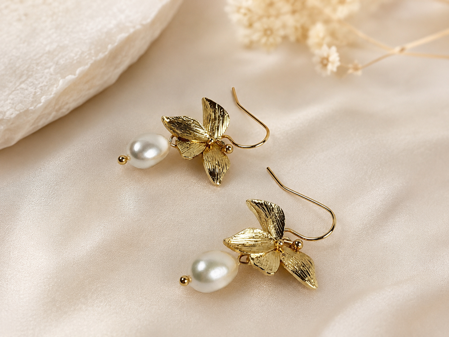 Solene Drop Earrings