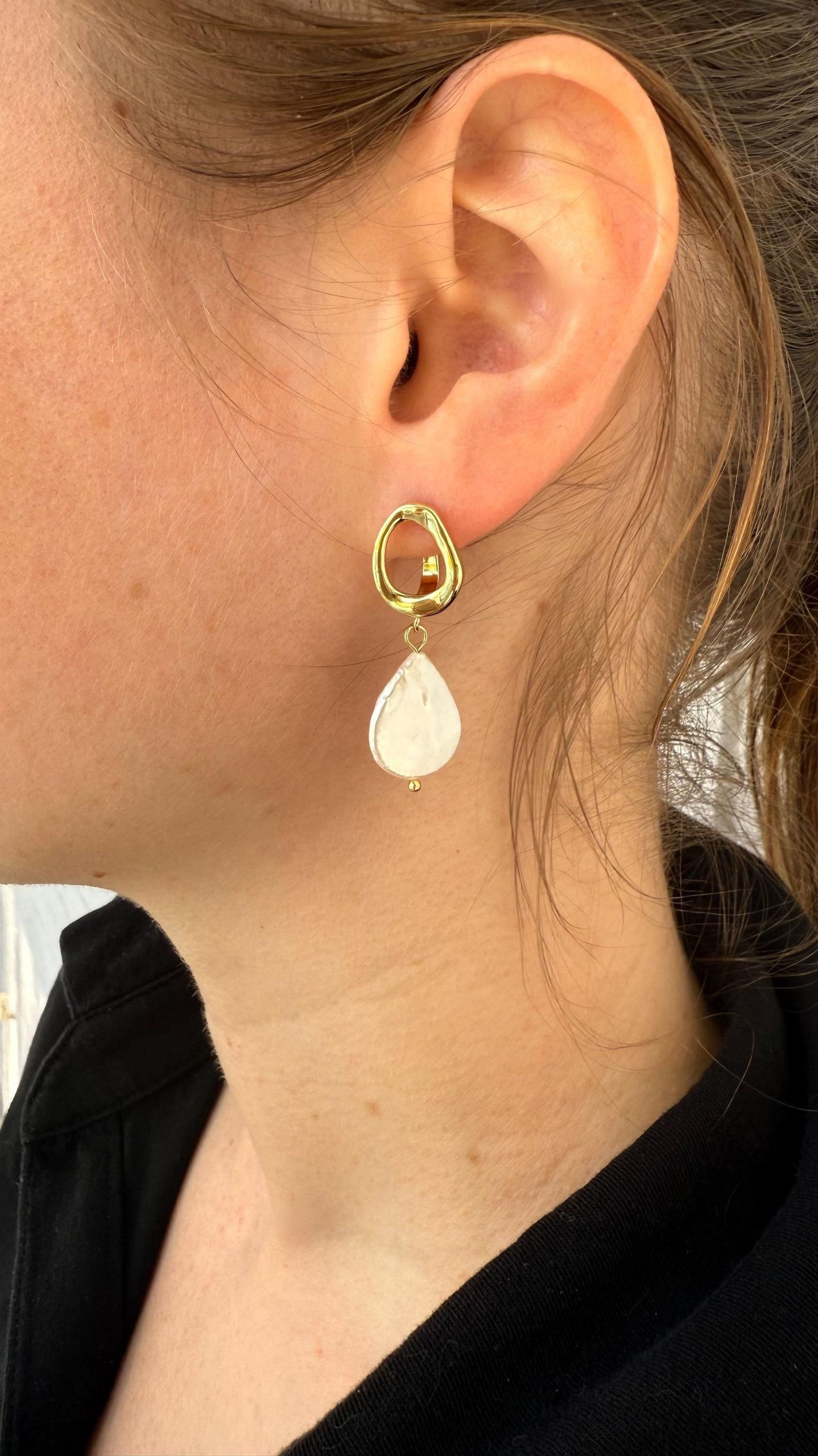 Isla Drop Earrings