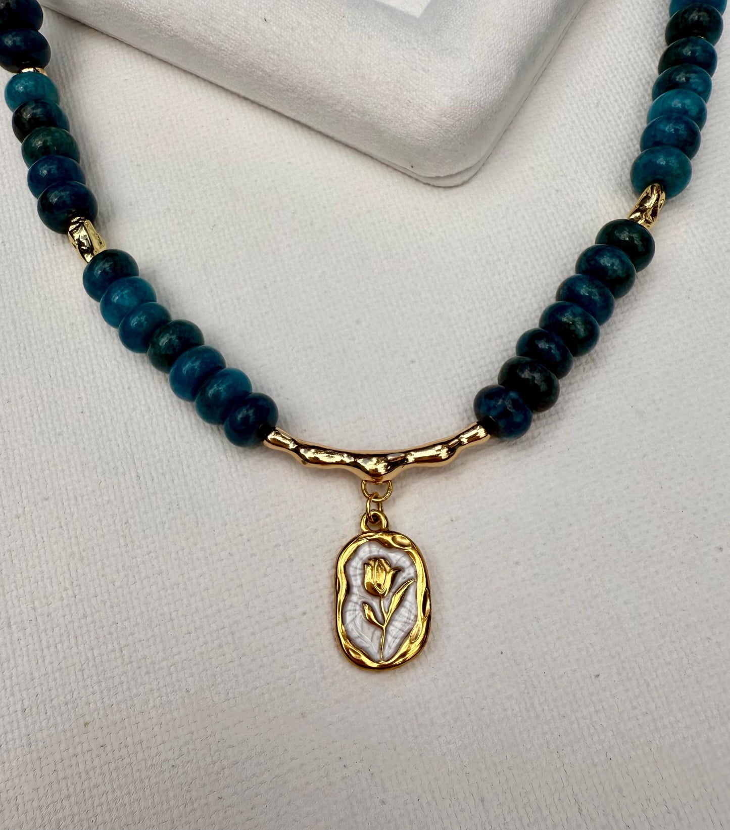 Deep Blue Gemstone Beaded Necklace with Gold Rose Pendant, Elegant Handmade Gift for Her, Statement Jewelry, Spring Summer Trendy Look