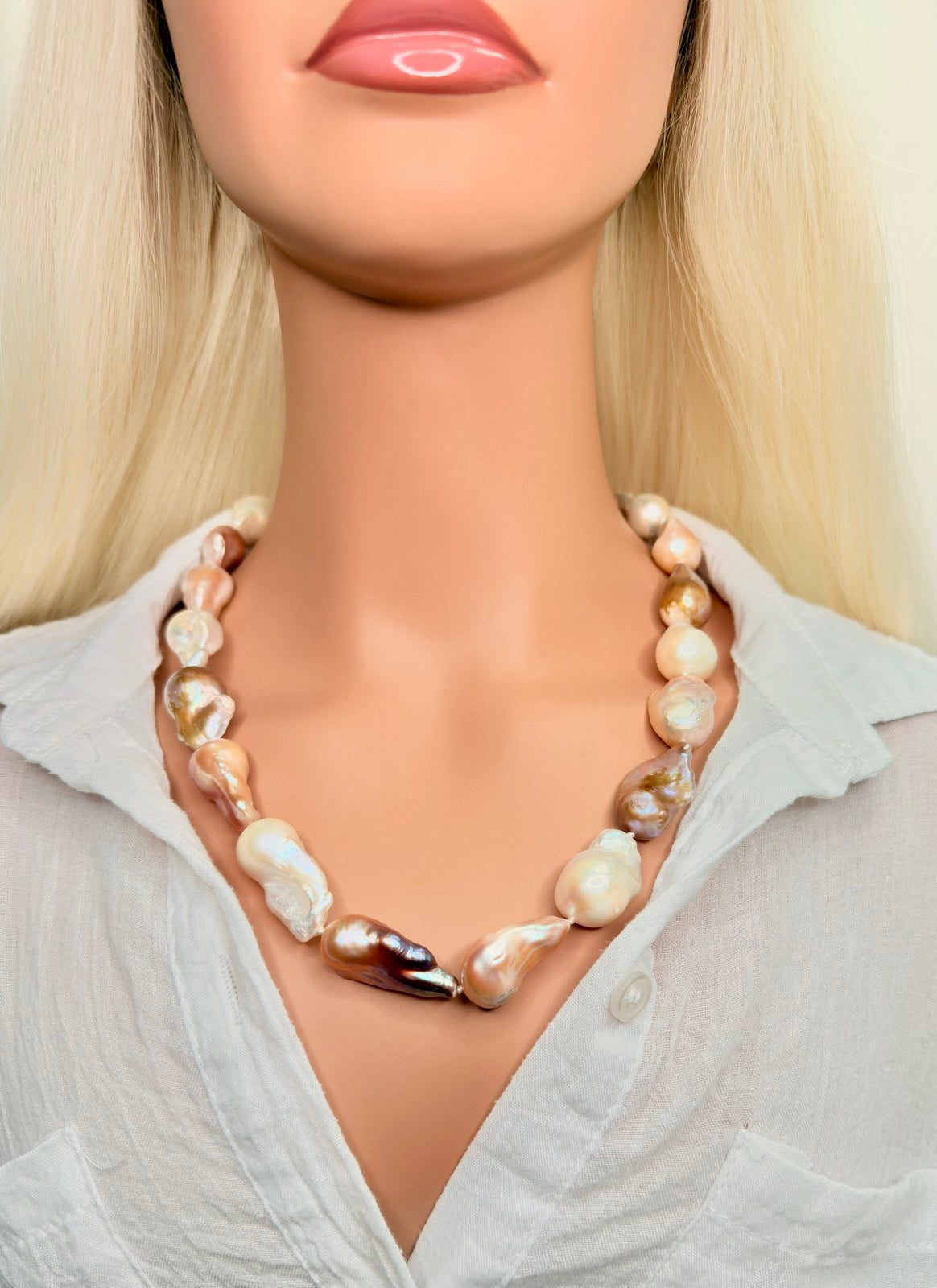 Aurora Luxe Baroque Pearl Necklace