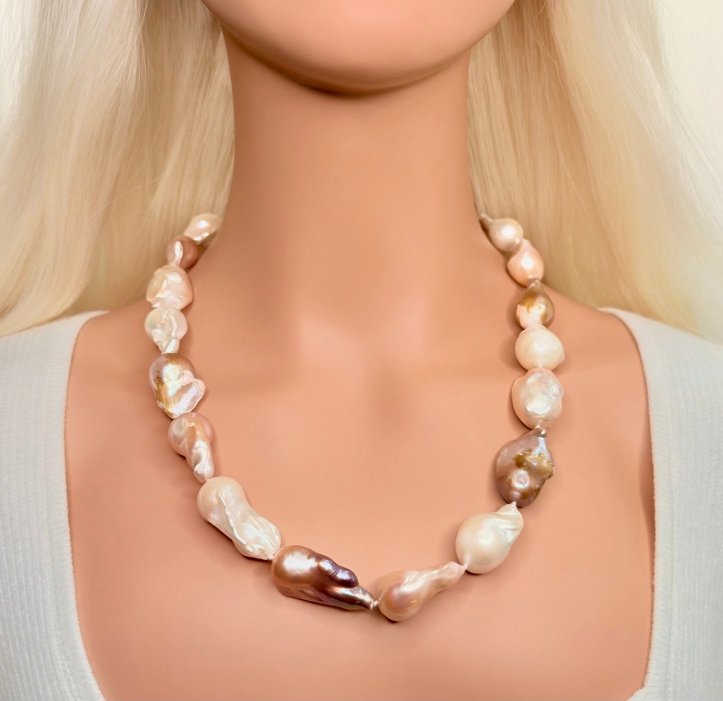 Aurora Luxe Baroque Pearl Necklace