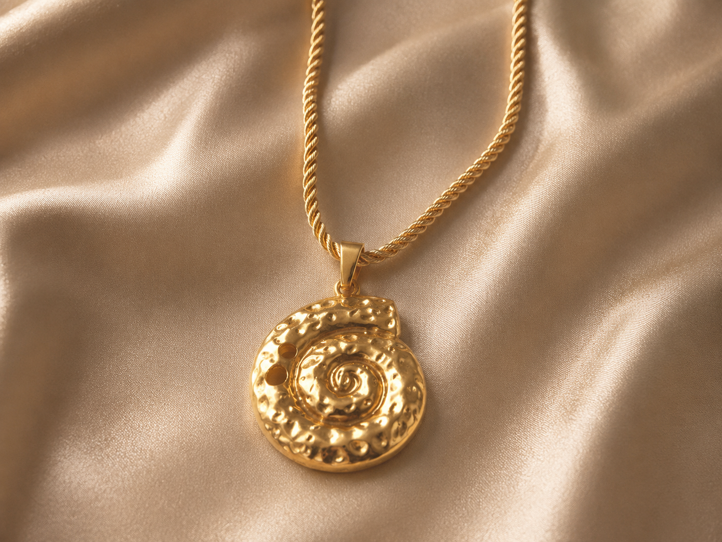 Aurelia Nautilus Necklace