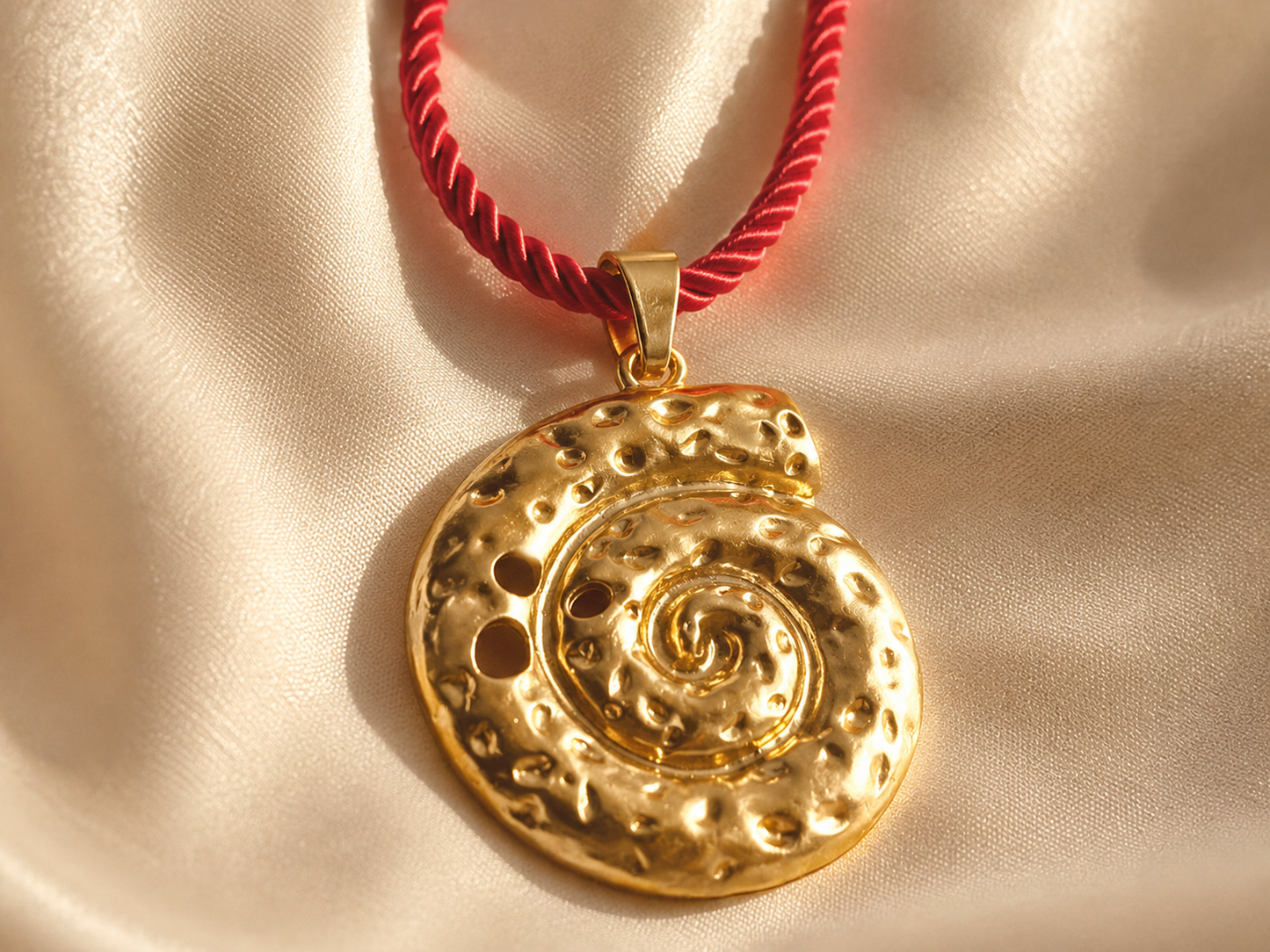 Aurelia Nautilus Necklace