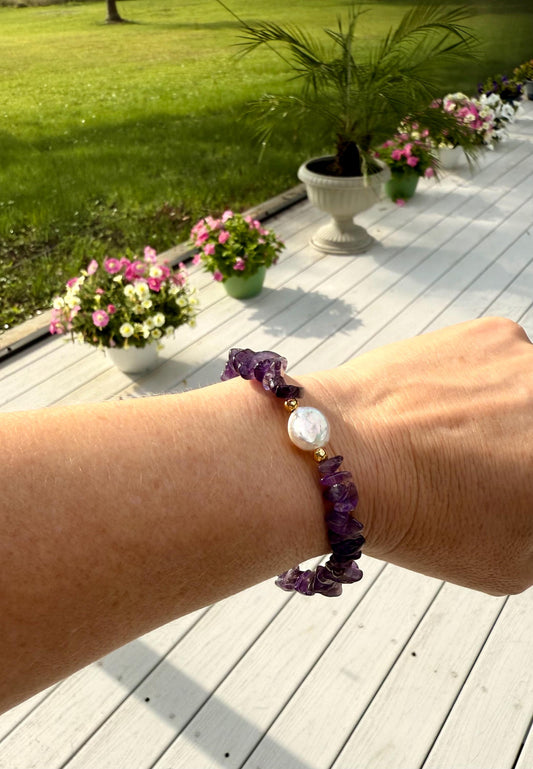 Natural Amethyst & Baroque Pearl Bracelet, Everyday Dainty Crystal Bracelet, February Birthstone,  Purple Gemstone Bracelet, Gift for Her