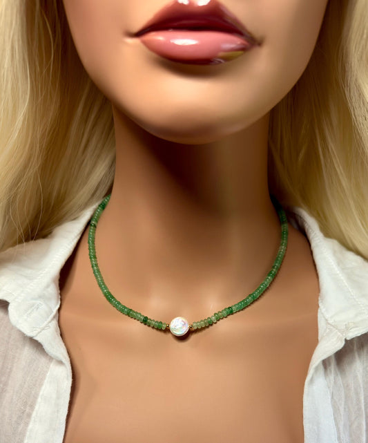Green Aventurine and Pearl Necklace, Dainty Gemstone Choker, Handmade Minimalist Jewelry, Natural Crystal Necklace, Gift for Her